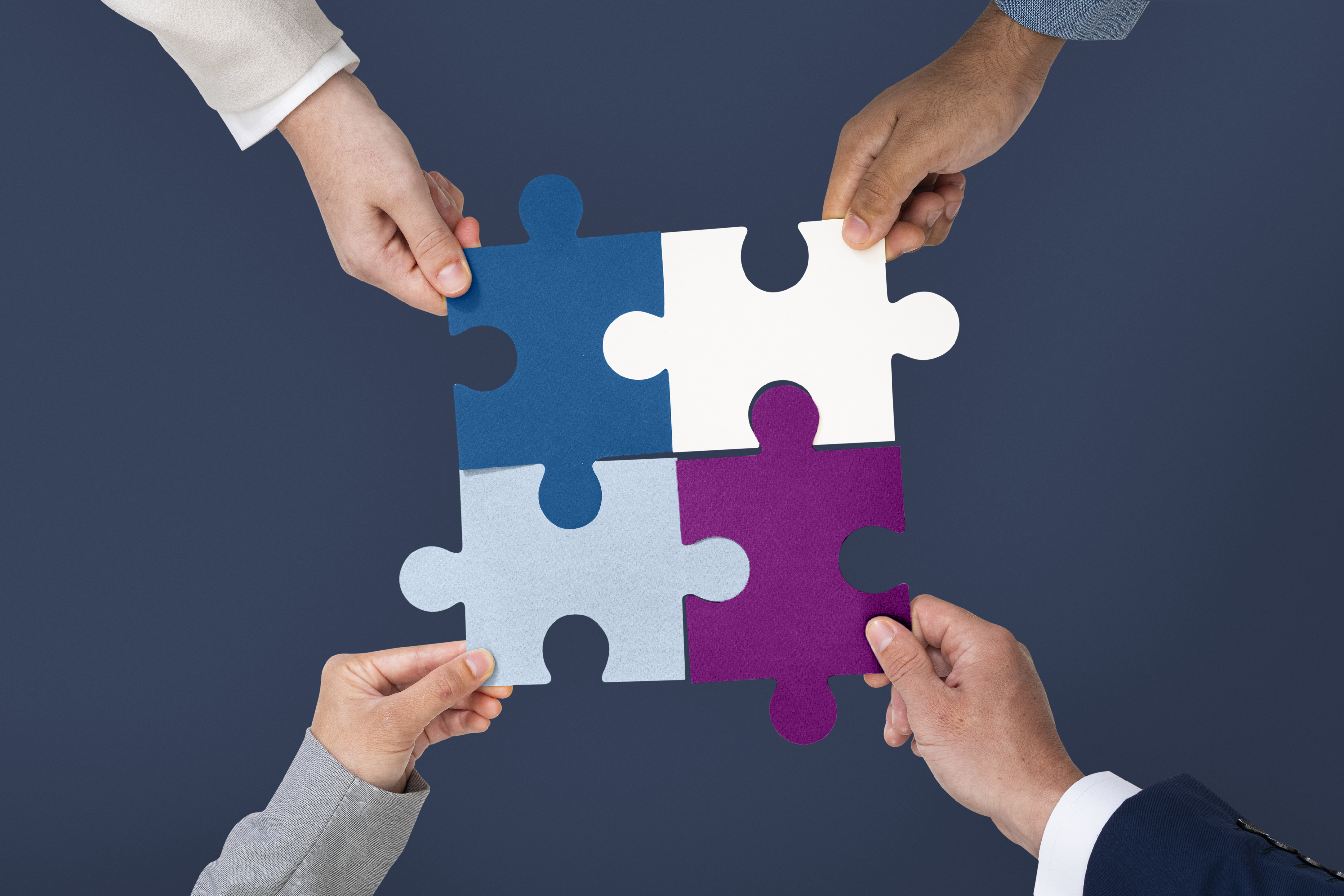 Какво е FinStart?